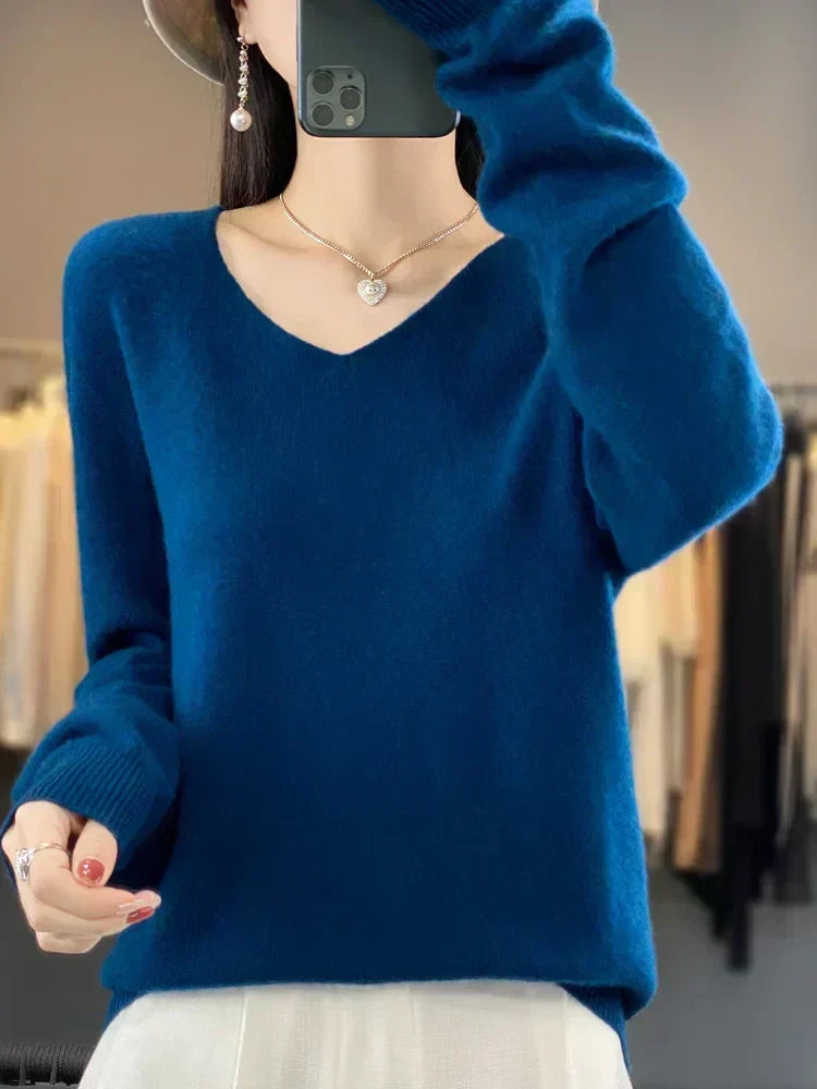 Hester | V-Neck Green Sweater