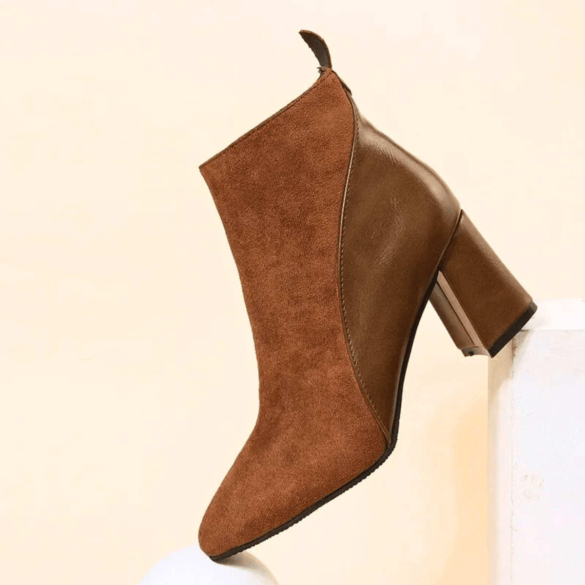 Theoline | Shaft Pointed Toe Ankle Boots