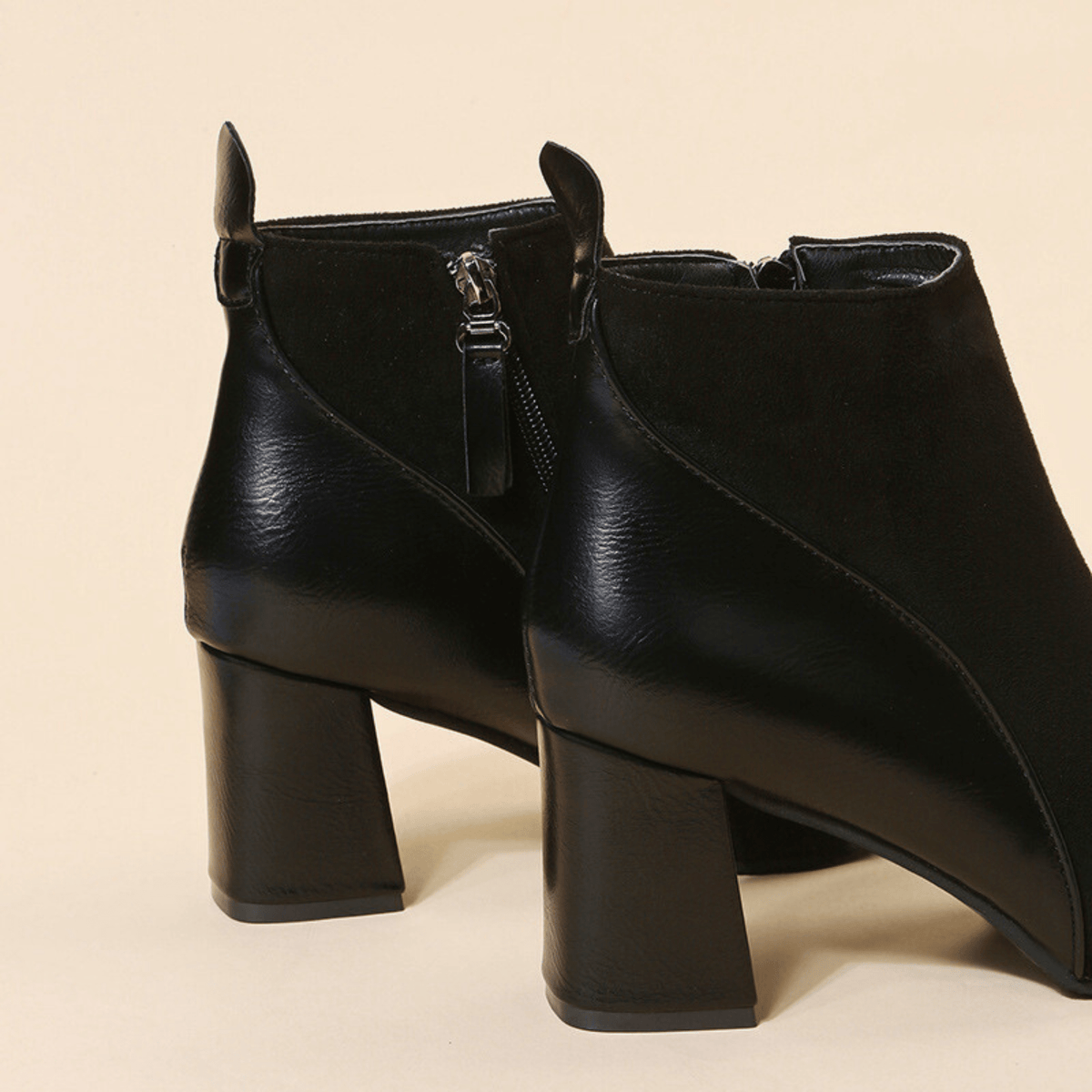 Theoline | Shaft Pointed Toe Ankle Boots