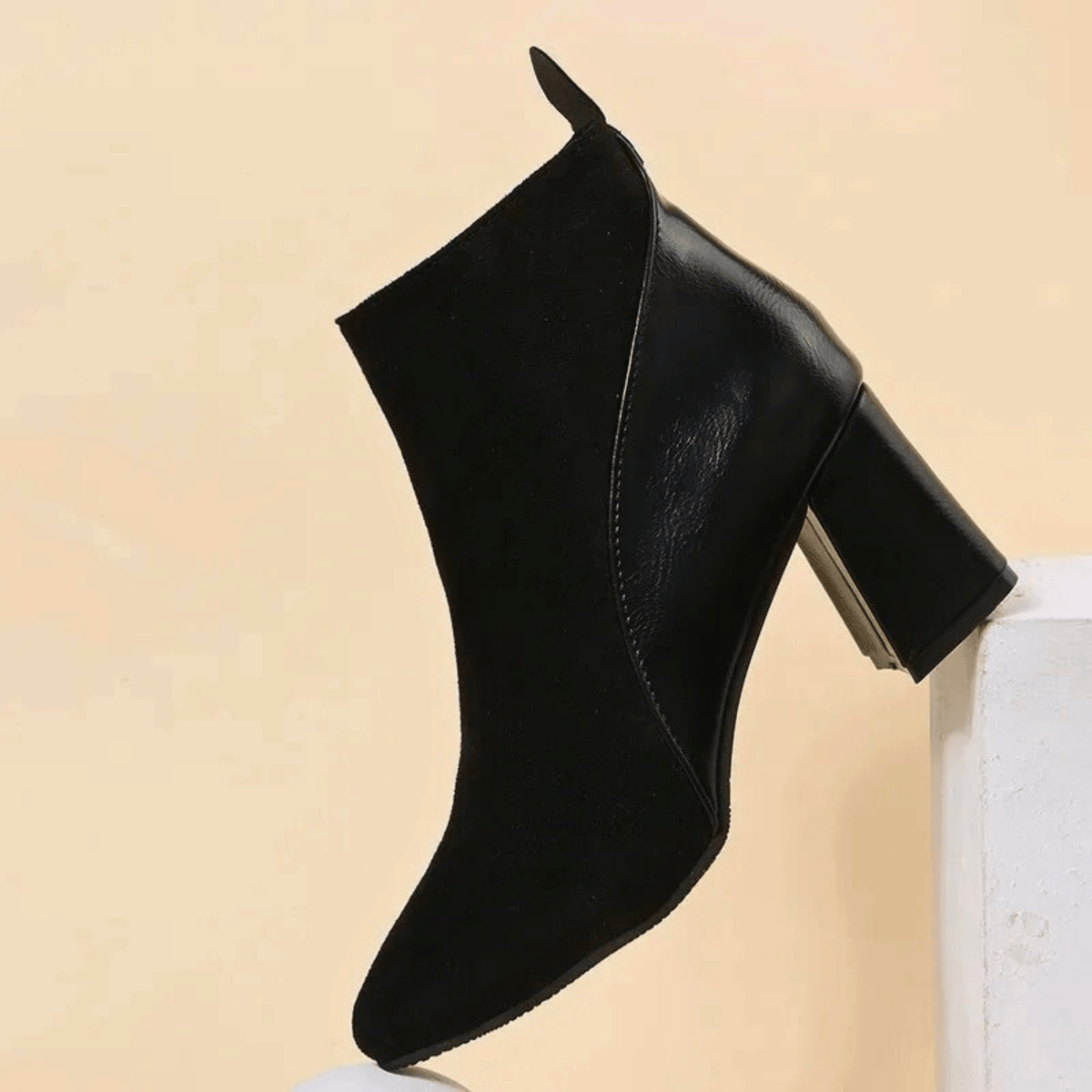 Theoline | Shaft Pointed Toe Ankle Boots