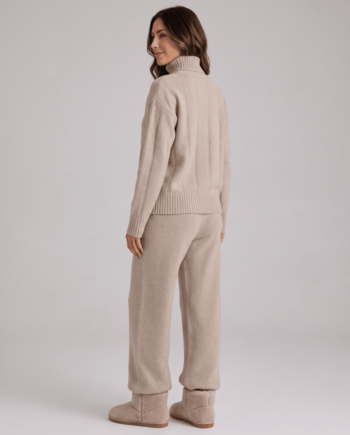 Wide-Leg Lounge Set – Ribbed Knit, Loose Mock-Neck Top & Drawstring Waist | Hedda