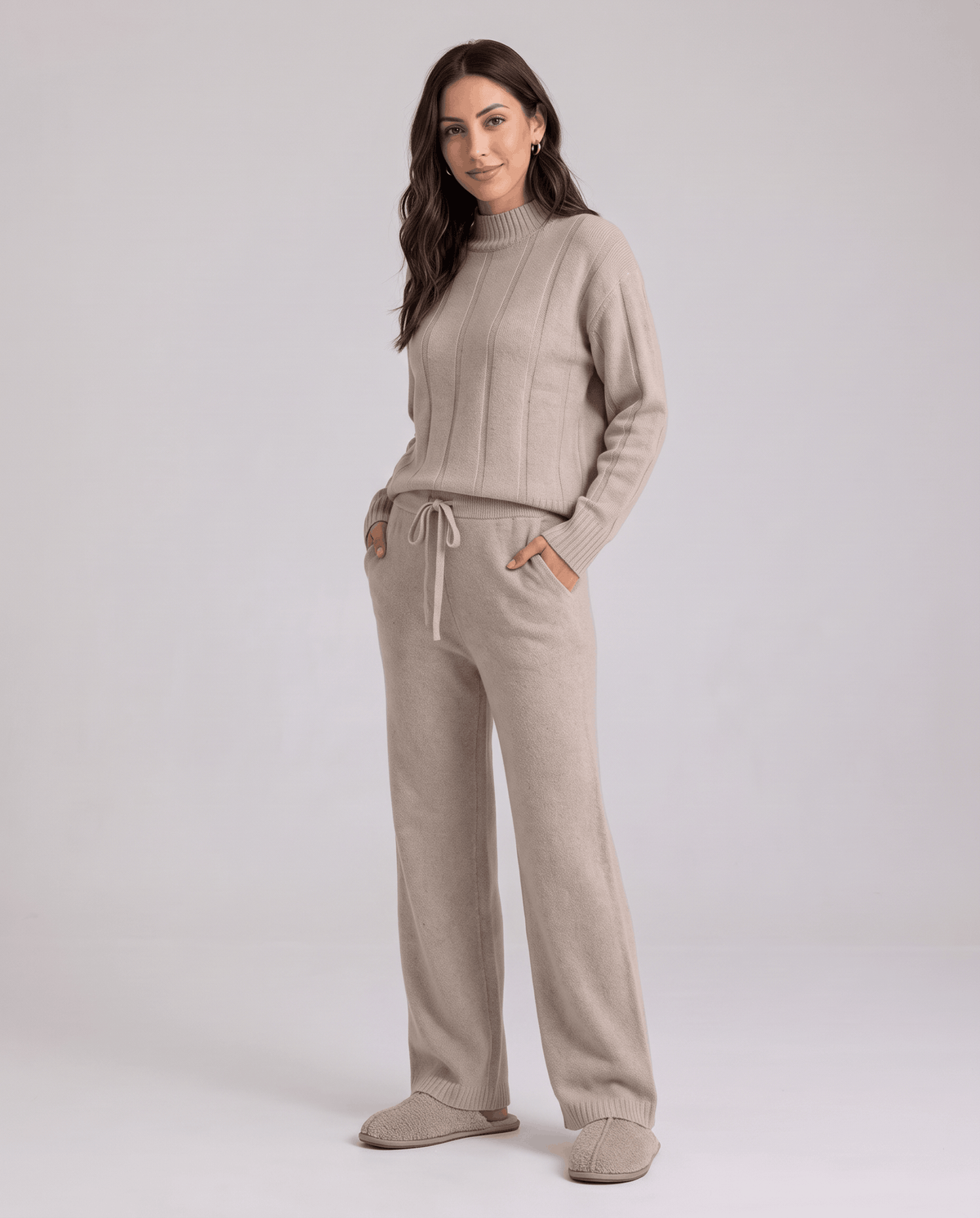 Wide-Leg Lounge Set – Ribbed Knit, Loose Mock-Neck Top & Drawstring Waist | Hedda