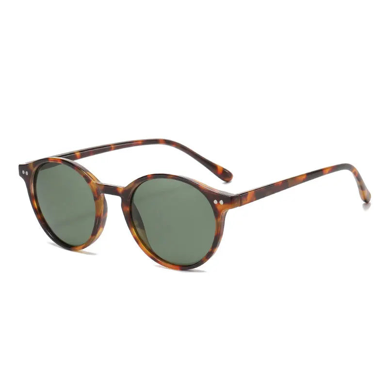 Women's Sunglasses | Polarized & UV400 | Round Leopard Frame