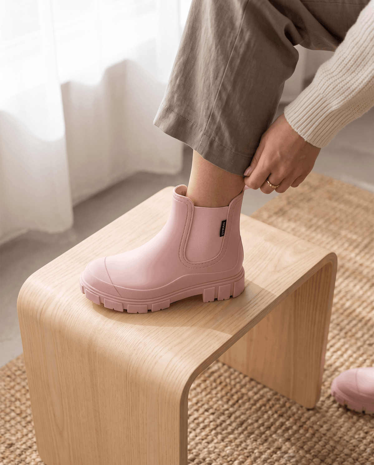 Chelsea Rain Boots for Women – Water-Repellent Shell & Lug Sole | Elodie