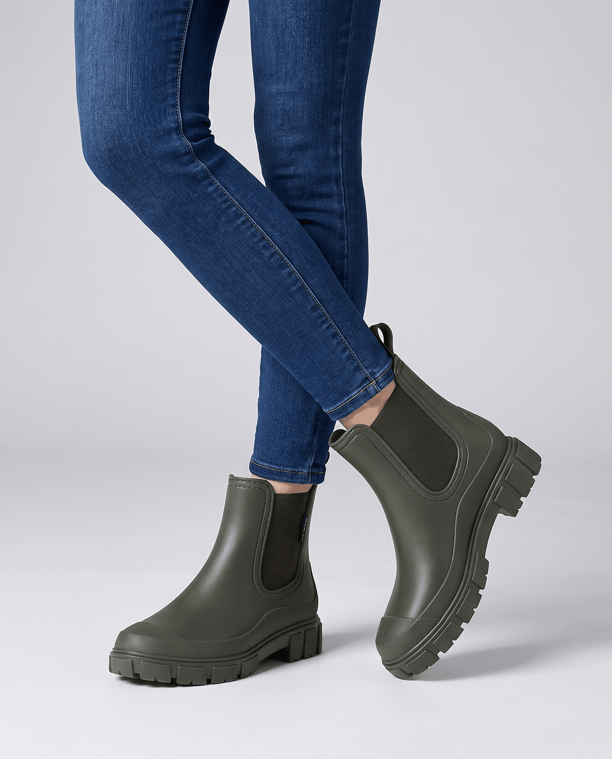 Chelsea Rain Boots for Women – Water-Repellent Shell & Lug Sole | Elodie