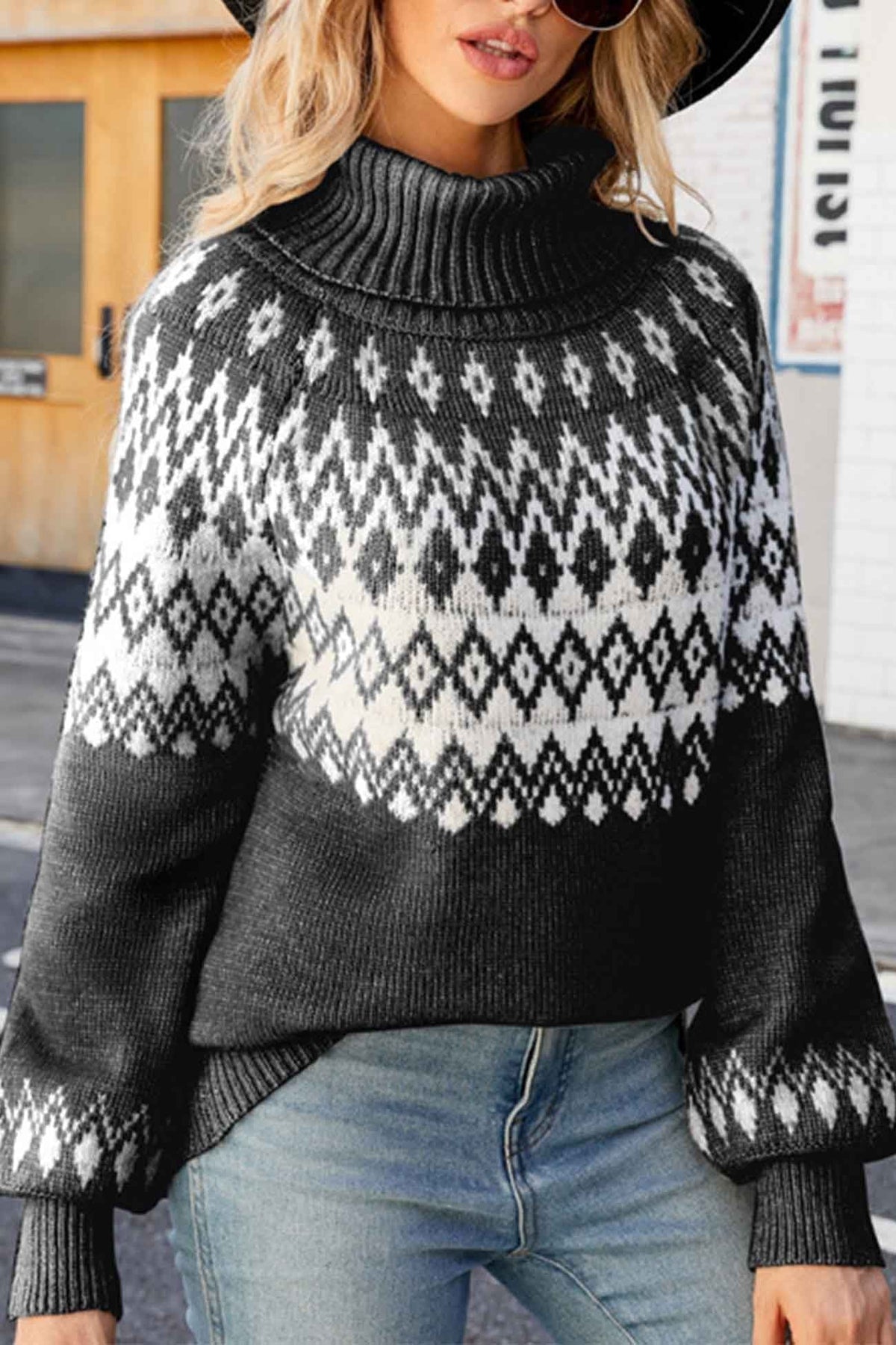 Women's Fair Isle Turtleneck Knit Sweater with Geometric Pattern and Relaxed Fit