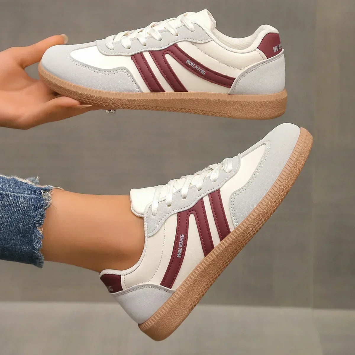 Women's Leopard Print Low-Top Lace-Up Sneakers