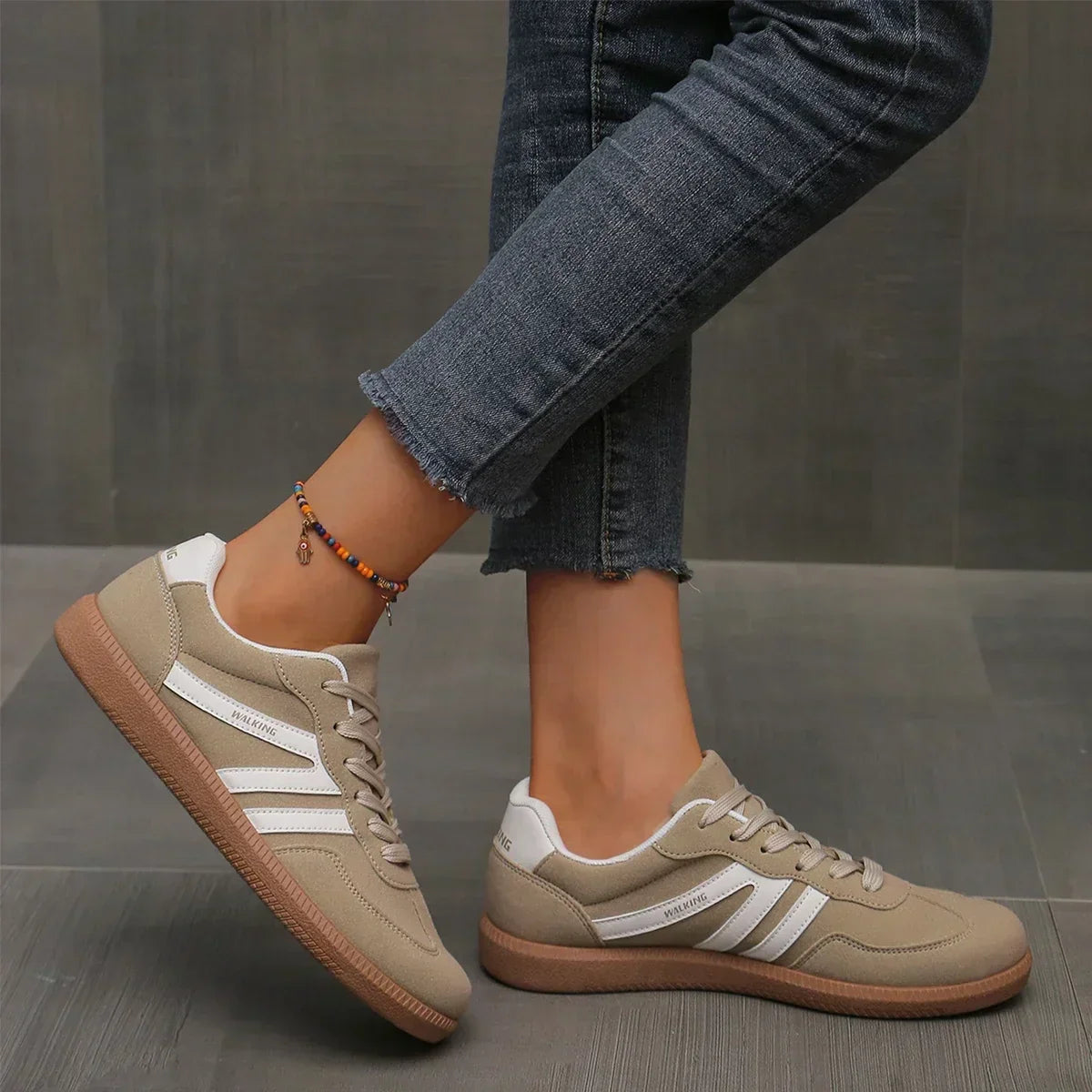 Women's Leopard Print Low-Top Lace-Up Sneakers