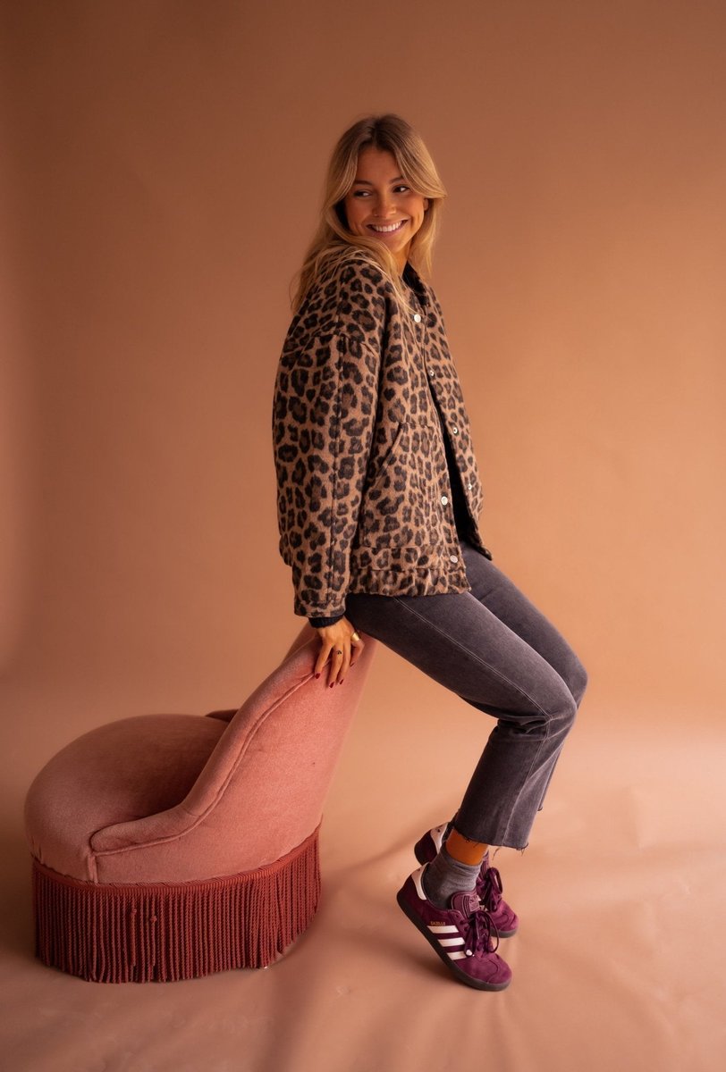 Greta | Oversized Leopard Print Snap-Button Quilted Jacket