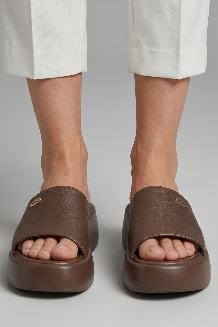 Women's Platform Slides with Chunky Sole and Open Toe Slip-On
