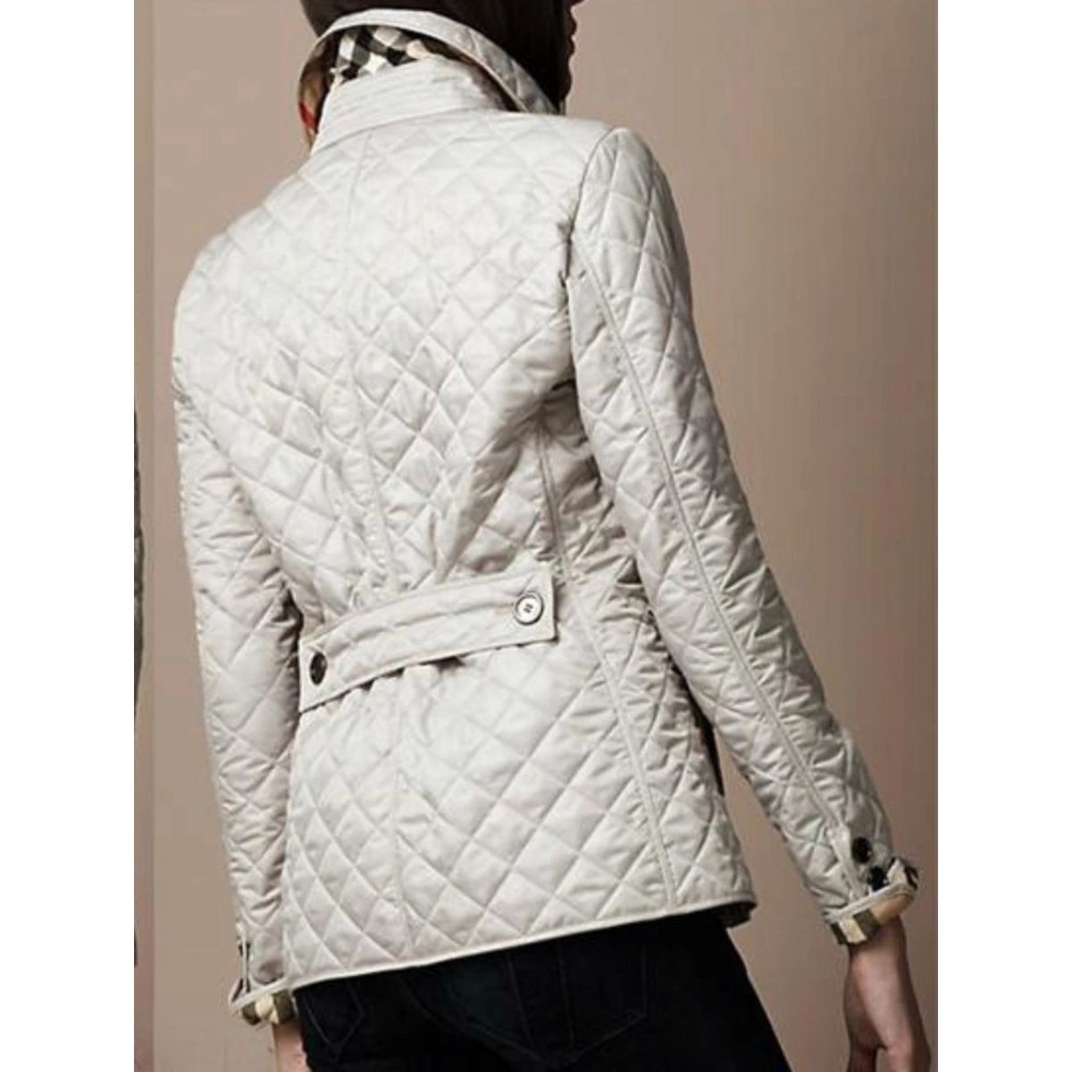 Women's Quilted Jacket with Diamond Pattern Button Front and Turned-Down Collar