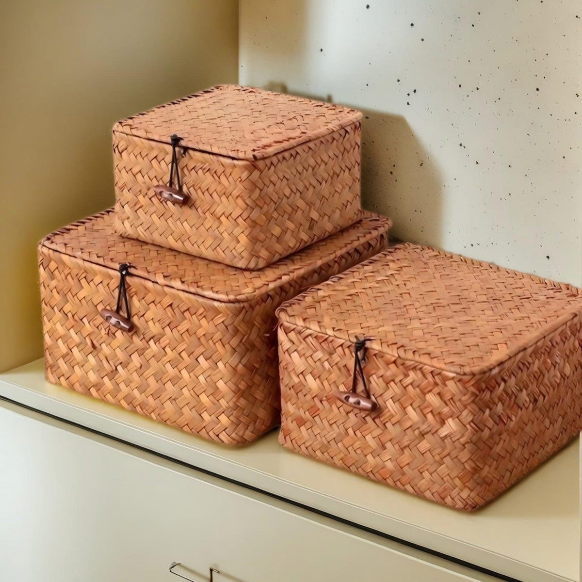 Large Woven Seagrass Storage Basket with Lid and Hinged Closure