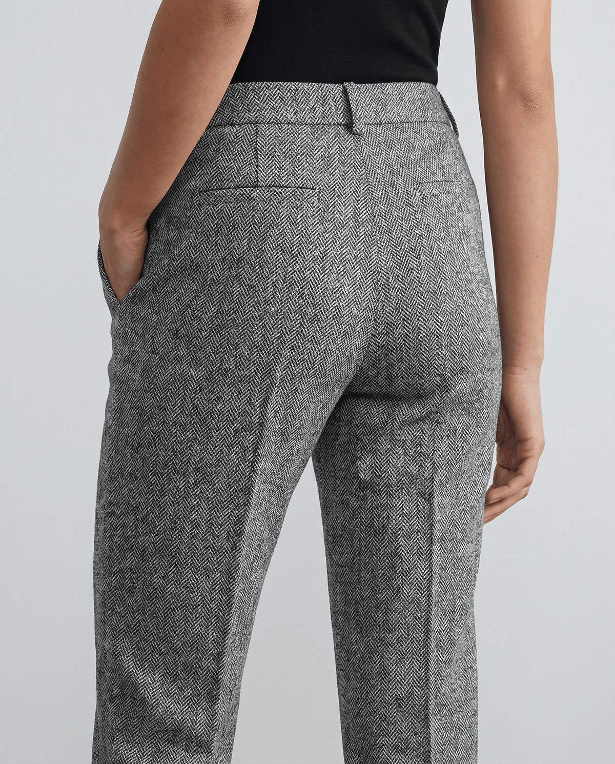 Wool-Blend Straight-Leg Trousers – Pressed Crease, Belt Loops & Slant Pockets | Coralie